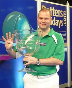 Foster Claims Fourth World Indoor Singles Title